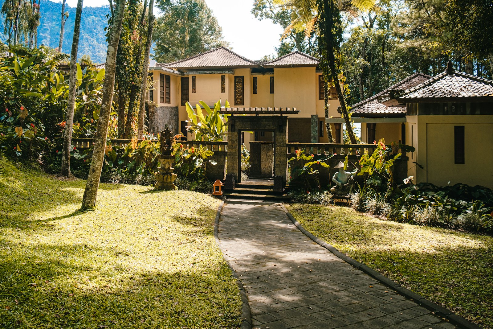 Gateway retire in paradise